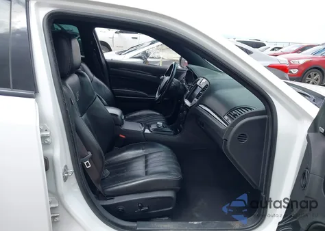 2019 Chrysler 300 из США, поврежденный, VIN 2C3CCABG5KH690674